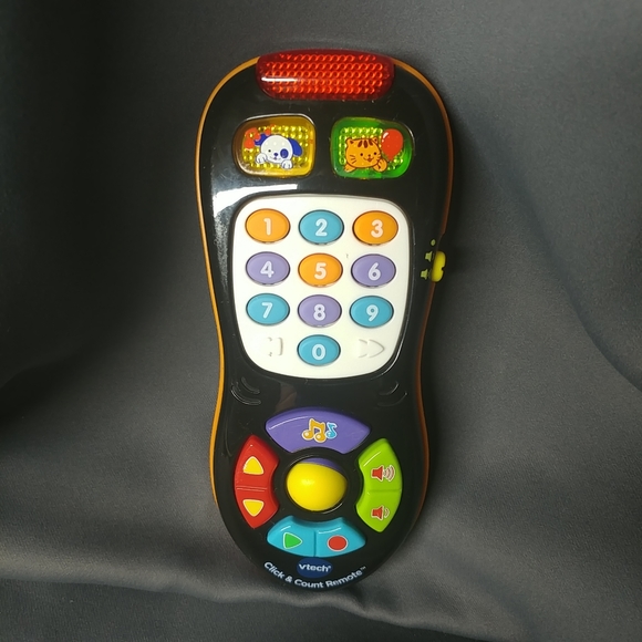 VTech Click & Count Remote Sounds Music & Lights Up Toy - Picture 14 of 15